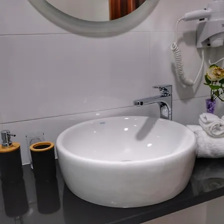 Vale Dos Encantos 3* Furnas (Azores)