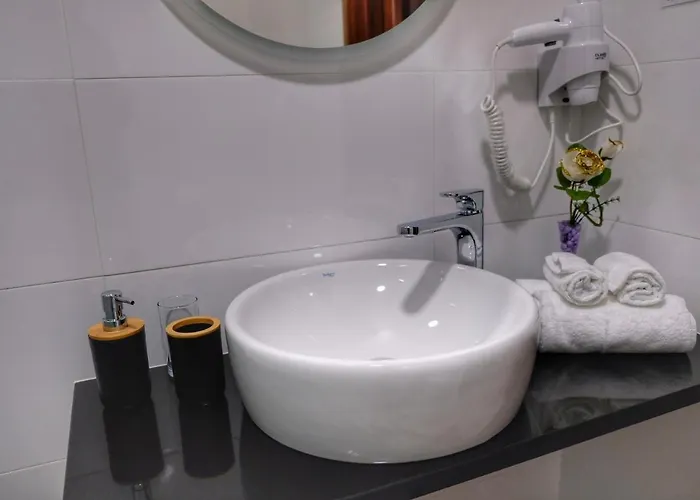 Vale Dos Encantos 3* Furnas (Azores)